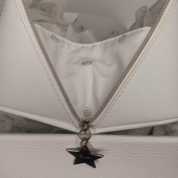 CHRISTIAN DIOR WHITE & GOLD COSMETIC BEAUTY BAG - Picture 3 of 12